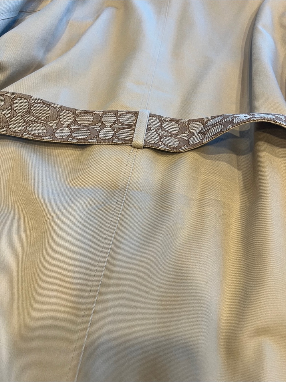 Coach Woman’s Tan Trench Coat with Signature Trim - Picture 9 of 11